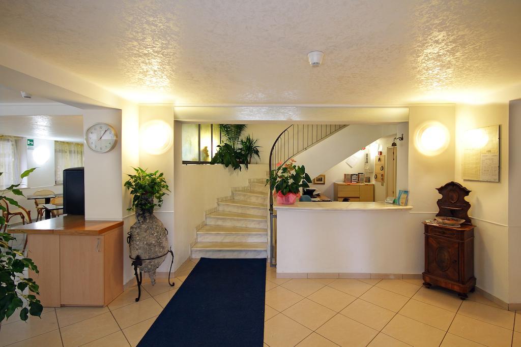 Hotel Azzurro Cattolica Exterior photo